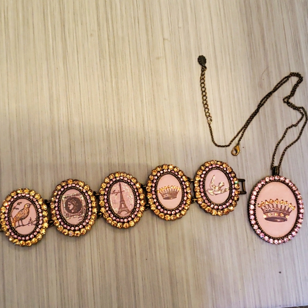 Paris bracelet